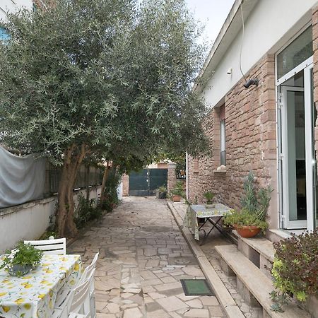 Appartamento Con Giardino A Due Passi Dal Mare Пьомбино Экстерьер фото